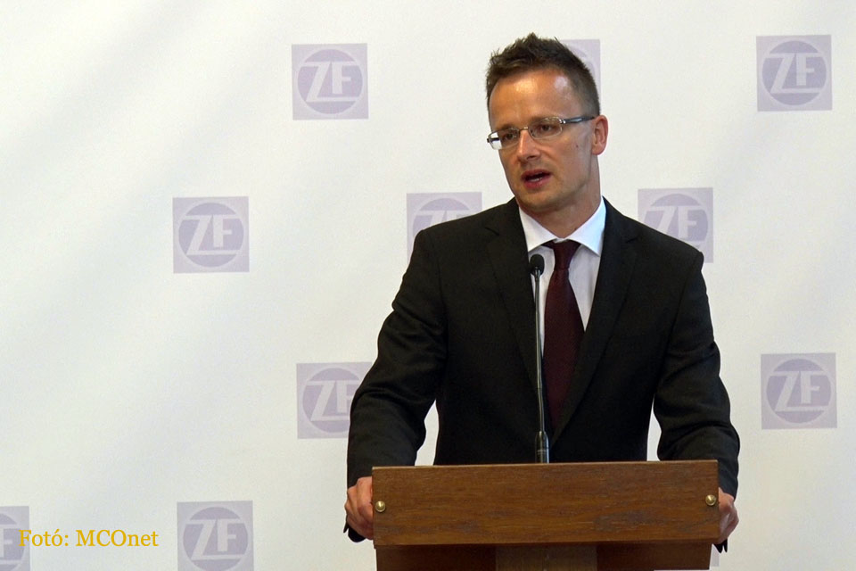 Szijjártó Péter, külgazdasági és külügyminiszter-helyettes, stratégiai megállapodás, ZF Hungária